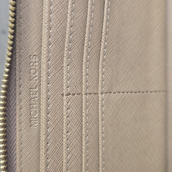 Lot 7 Michael Kors Coach Dooney & Bourke Leather Wallet Clutch Purse Card Holder - Picture 4 of 16